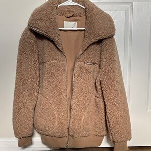 Aritzia Wilfred Cozy Tan Teddy Jacket